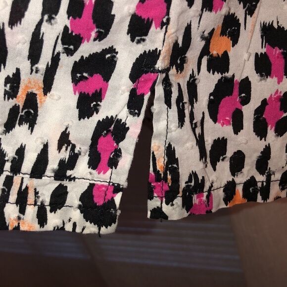 Runway M Cotton White Black Pink Peach Swiss Dot V Neck Scrub Top - Picture 10 of 15